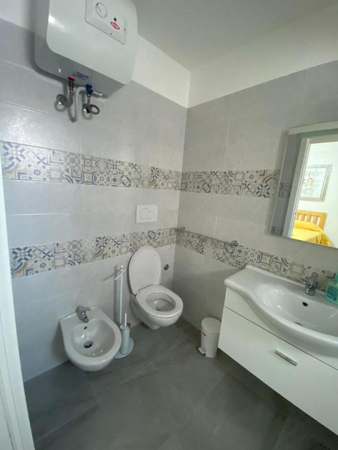 Touristhouse Monopoli 10 Bed and Breakfast Εξωτερικό φωτογραφία