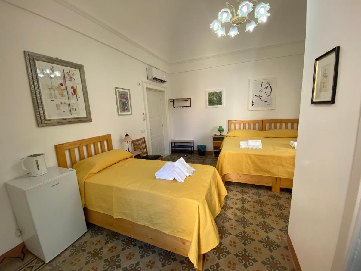 Touristhouse Monopoli 10 Bed and Breakfast Εξωτερικό φωτογραφία