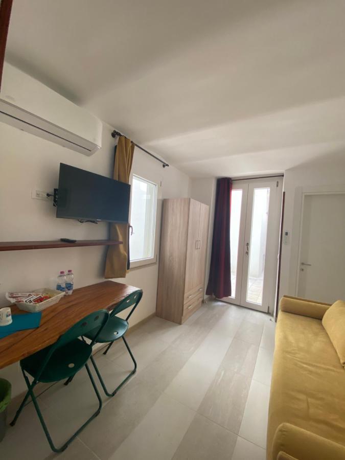 Touristhouse Monopoli 10 Bed and Breakfast Εξωτερικό φωτογραφία