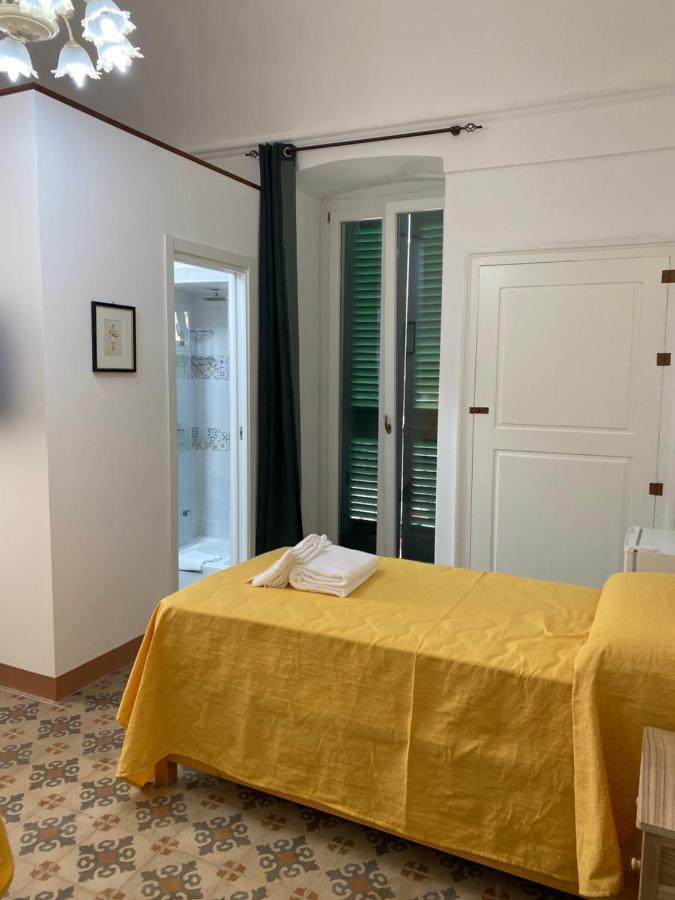 Touristhouse Monopoli 10 Bed and Breakfast Εξωτερικό φωτογραφία