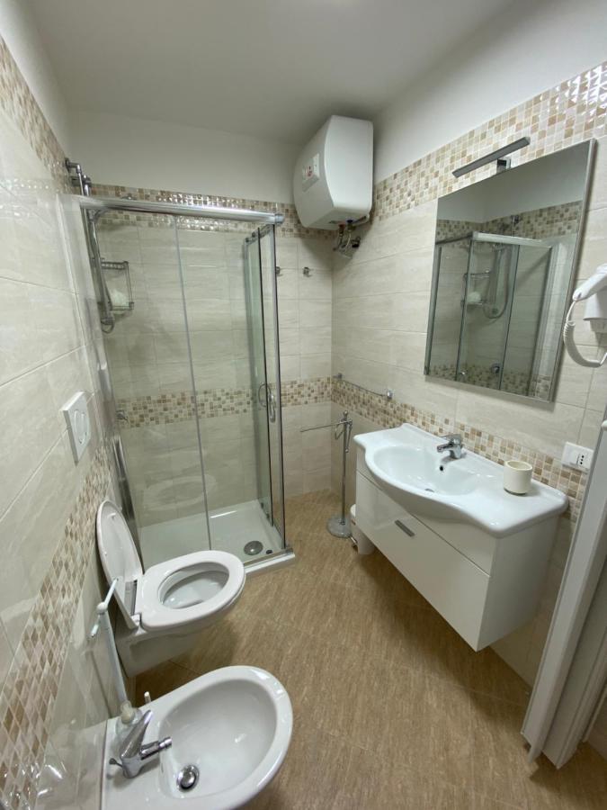 Touristhouse Monopoli 10 Bed and Breakfast Εξωτερικό φωτογραφία