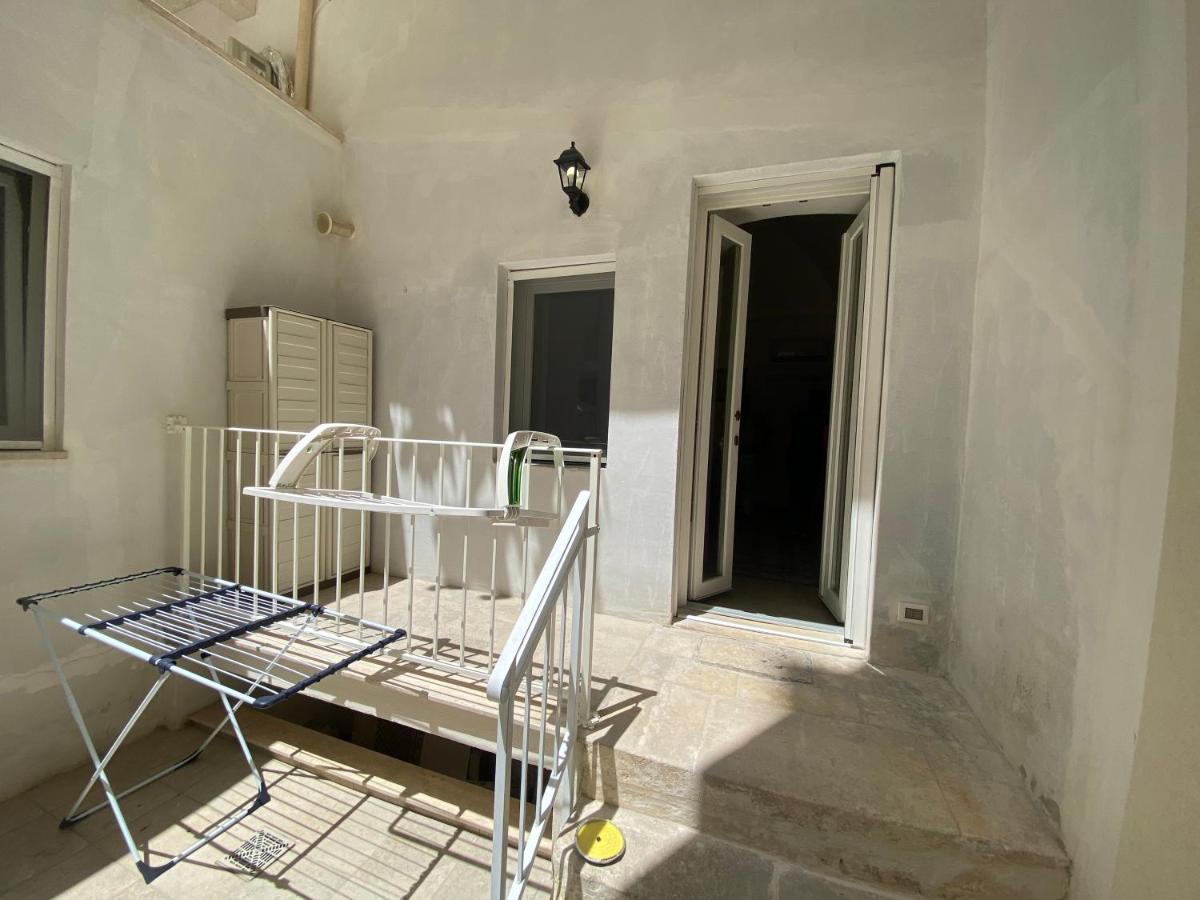 Touristhouse Monopoli 10 Bed and Breakfast Εξωτερικό φωτογραφία