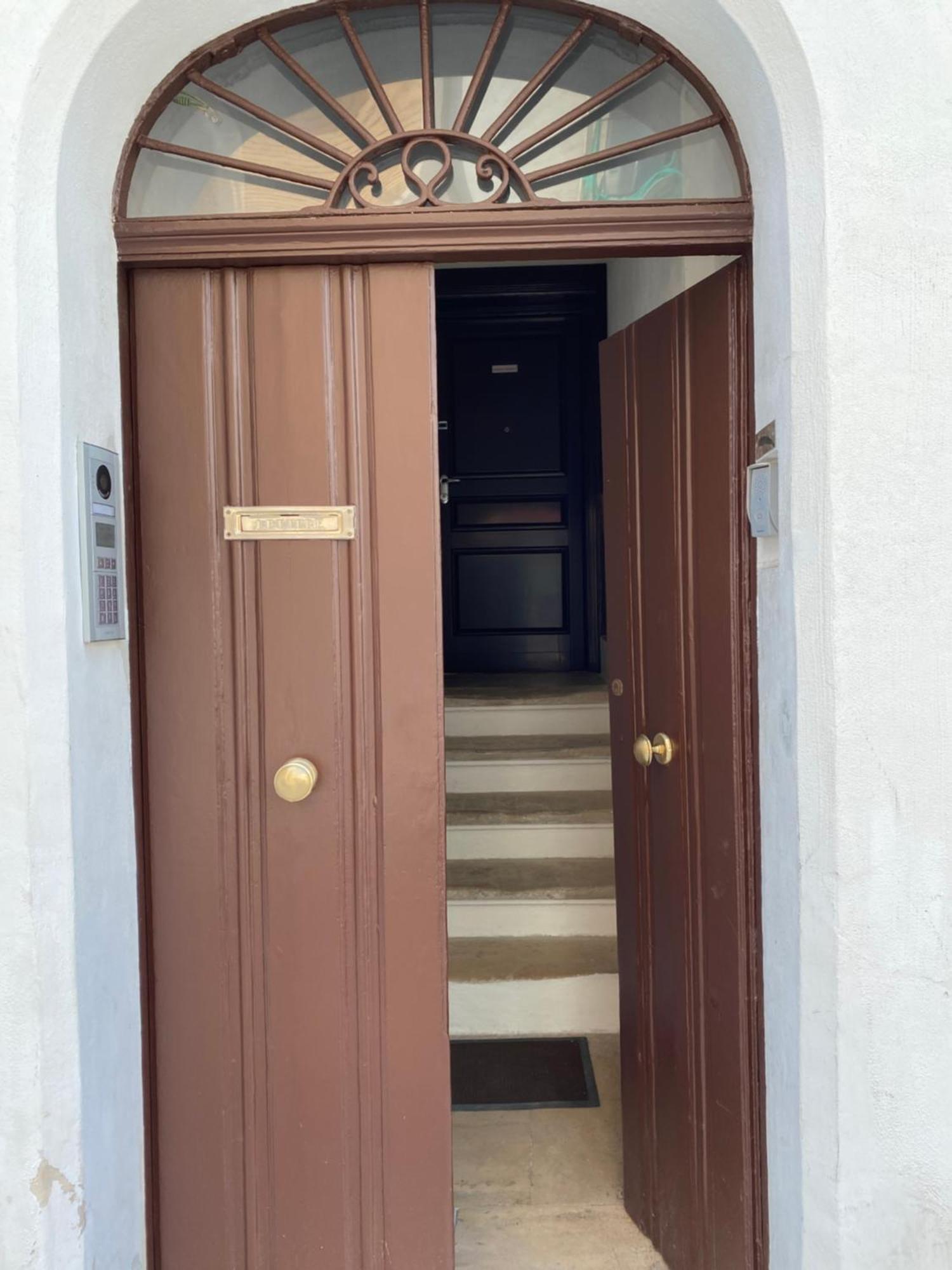 Touristhouse Monopoli 10 Bed and Breakfast Εξωτερικό φωτογραφία